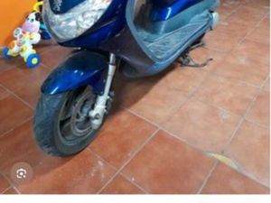 VENDS SCOOTER PEUGEOT ELYSEO
