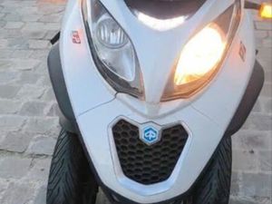 PIAGGIO MP3 300