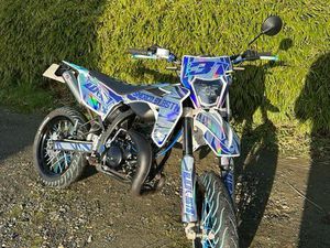 SHERCO SM RS 2020 – ENTRETIEN SOIGNÉ – OPTIONS – PRÊTE À ROULER