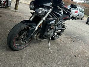 TRIUMPH STREET TRIPLE 765 S