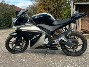MOTO YAMAHA YZF-R125