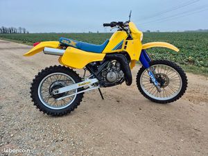SUZUKI TS 250 X (RH)