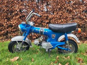 ② MOTO HONDA DAX ST70 OLDTIMER