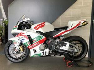 HONDA RACER CBR 600 RR CBR600RR RACER VEEL EXTRA (BJ 2003) — MOTOREN | HONDA — MARKTPLAATS