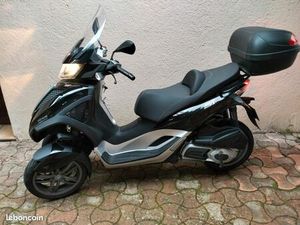 PIAGGIO MP3 300 YOURBAN
