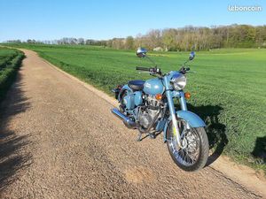 ROYAL ENFIELD CLASSIC 500