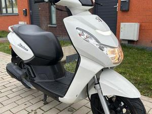 ② SCOOTER PEUGEOT KISBEE CLASSE A