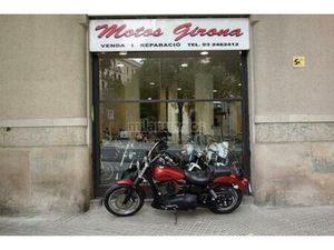 HARLEY DAVIDSON - DYNA STREET BOB