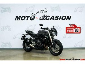 TRIUMPH - STREET TRIPLE