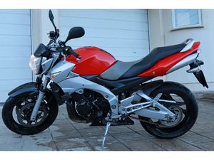 SUZUKI GSR GSR 600 →