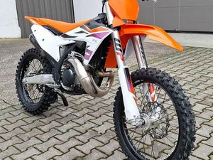 KTM 300 SX 2024, 6 BH, NEUWERTIG, SERVICE NEU