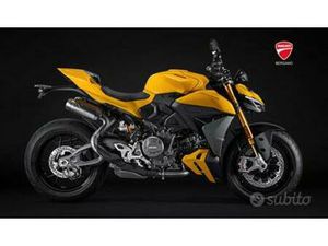 DUCATI STREETFIGHTER V2 S YELLOW