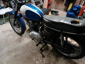 TRIUMPH DAYTONA T100