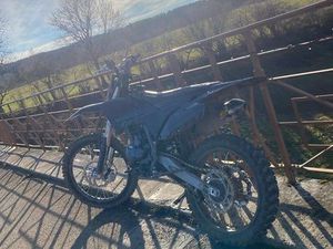 DIRT 300 SMX THUNDER SERRER(ELLE A 1 MOIS )