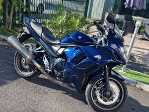 SUZUKI GSX 1250 FA DANS L'ÉTAT