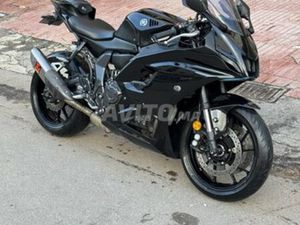 YAMAHA YZF R7