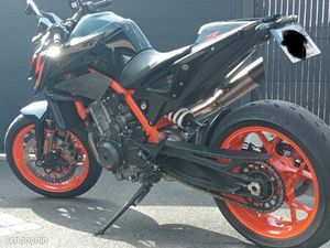 KTM 890 DUKE R