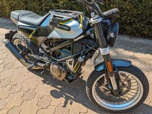 HUSQVARNA SVARTPILEN 401