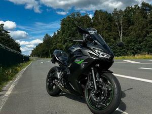 KAWASAKI NINJA 650
