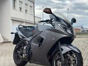 TRIUMPH 1050 ST SPRINT