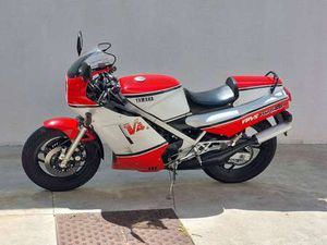 YAMAHA RD 500 YAMAHA - 1 GE RD 500 LC - RD500 BIANCO