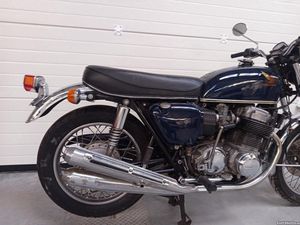 HONDA CB 750 FOUR