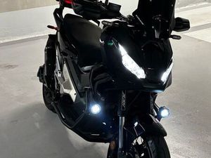 HONDA X-ADV 750 (A2) – FULL BLACK – ULTRA ÉQUIPÉ