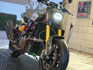 INDIAN FTR 1200 R CARBON 2022