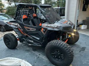 POLARIS RZR 1000 XP