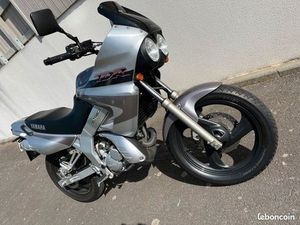 YAMAHA 125 TDR