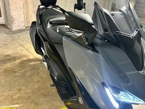 ÉCHANGE TMAX 560 TECHMAX