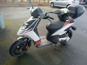 SCOOTER APRILIA SR 50 MOTARD
