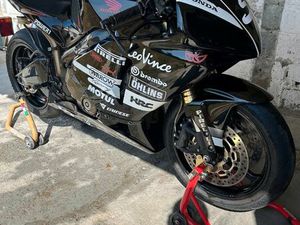 HONDA 600 CBR RR PC37