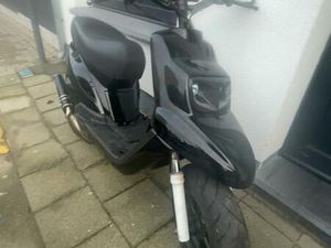 ② YAMAHA BOOSTER A KLASSE