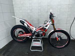 TRS MOTORCYCLES - ONE