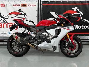 YAMAHA - YZF R1