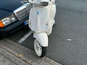 PIAGGIO ROLLER VESPA SPRINT 50 JUSTIN BIEBER SONDERMODELL