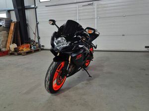 SUZUKI GSXR 600 K7