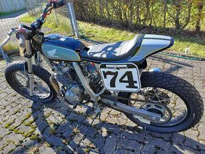 DOMINATOR 500 - UMBAU AUF FLAT-TRACK RACER