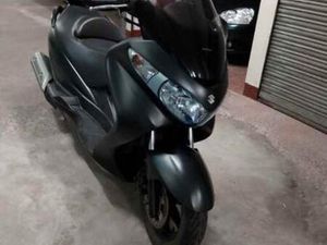 SUZUKI - BURGMAN EJECUTIVE