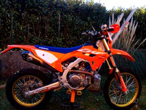 HONDA CRF450 ENDURO