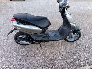 SCOOTER 2 TEMPS YAMAHA NÉO' S MBK