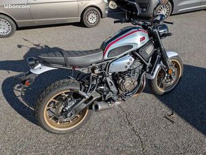 YAMAHA XSR 700 XTRIBUTE A2 1900 KM
