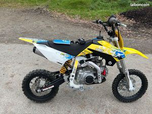 YCF 150 PILOT COMME NEUVE