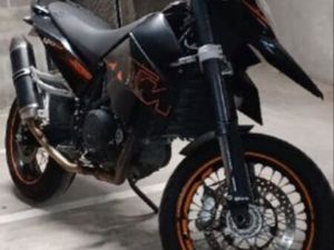 690 KTM SUPERMOTO