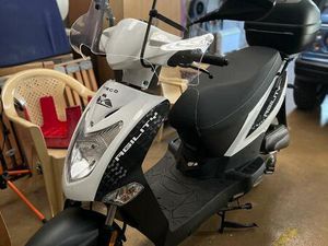 ② SCOOTER, KYMCO AGILITY 50, KLASSE B , ZO GOED ALS NIEUW