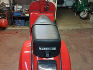 VESPA P200E