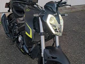VEND OU ECHANGE 125 CC