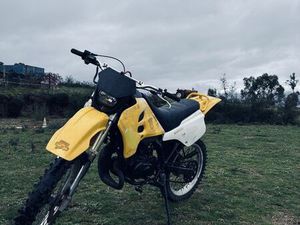 SUZUKI RMX 50 CC. PARA VENDA URGENTE MELHOR OFERTA LEVA !!! ARCOS DE VALDEVEZ (SALVADOR), VILA FONCHE E PARADA