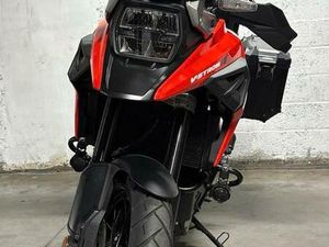 ② SUZUKI V-STROM 1050 XT TRAVEL PACK